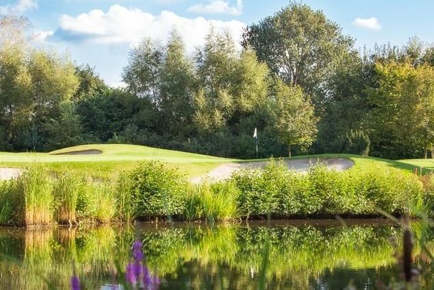 Golfclub Osnabruck Dutetal   Golfvakantie  Golfreis   Water
