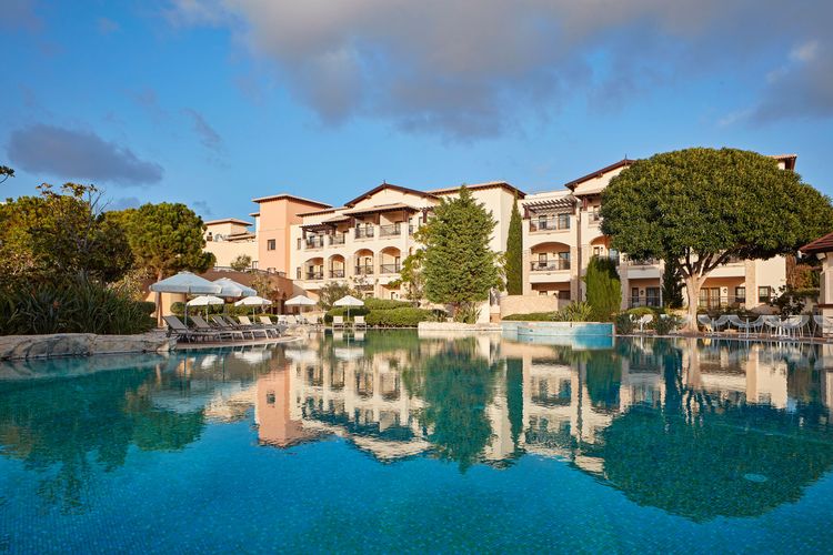 Intercontinental Aphrodite Hills Resort Cyprus Paphos Zwembad Clubhuis