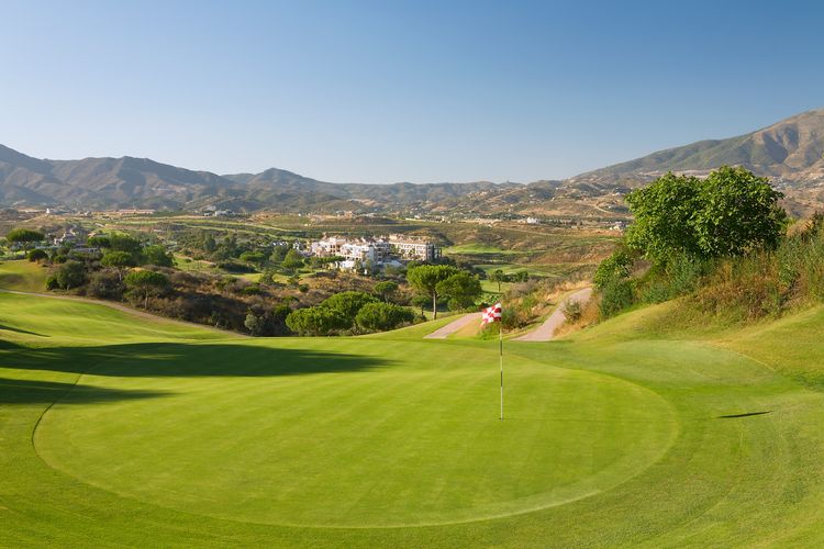La Cala Golf Spanje Costa Del Sol Asia Green Hole1.JPG