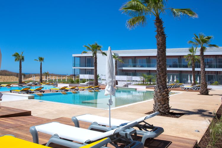 Pestana Alvor South Beach Portugal Algarve Zwembad Ligbedden