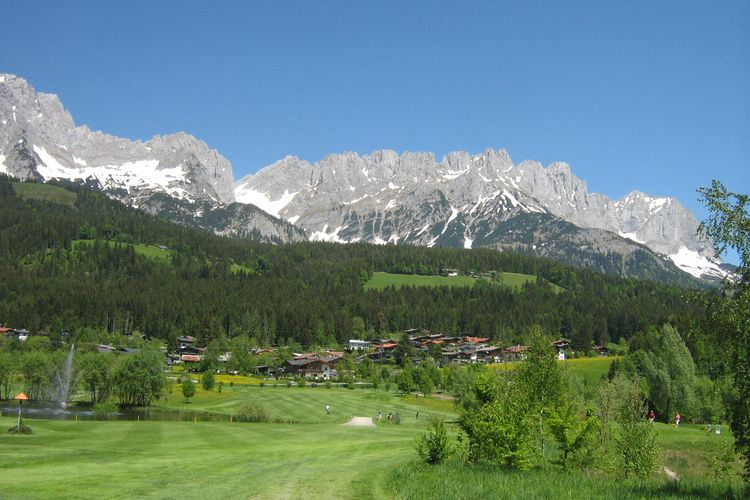 Wilder Kaiser Golf Oostenrijk Bergen.JPG