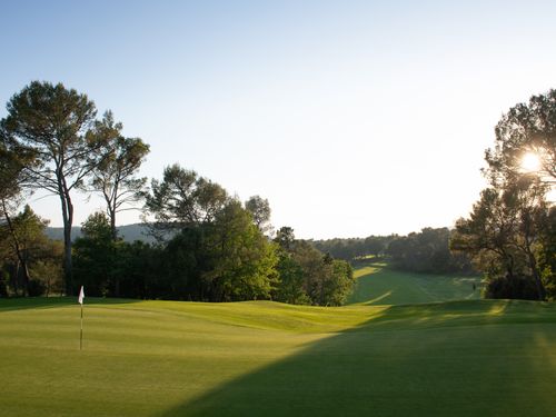 Golf Sainte Baume 7th Green Back Pm