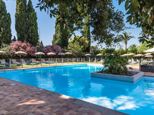 Najeti Golf Hotel De Valescure Piscine 2 Credit Photos Chantal Garcin Photographe Copier