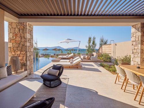 W_Costa_Navarino_ _WOW_Beachfront_Infinity_Villa_exterior