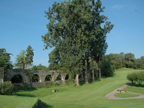 Frankrijk Cotedazur Golfbaan Golfopiovalbonne Teeshot Bruggetje
