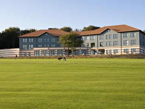 Frankrijk Noordfrankrijk Hoteldugolfsaintomer Hotelkamer Fairway Exterior