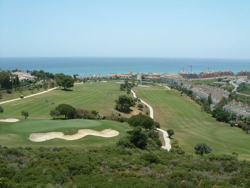 La Duquesa Golf Spanje Costa Del Sol Holes Zeezicht.JPG