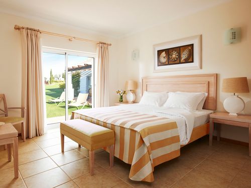 One_bedroom_apt_suite