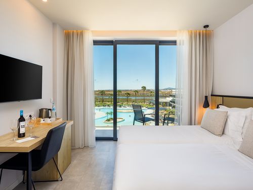 Quarto Vista Piscina_1