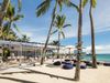 Constance Belle_Mare_Plage Restaurants_and_Bars The_Blu_Bar 02