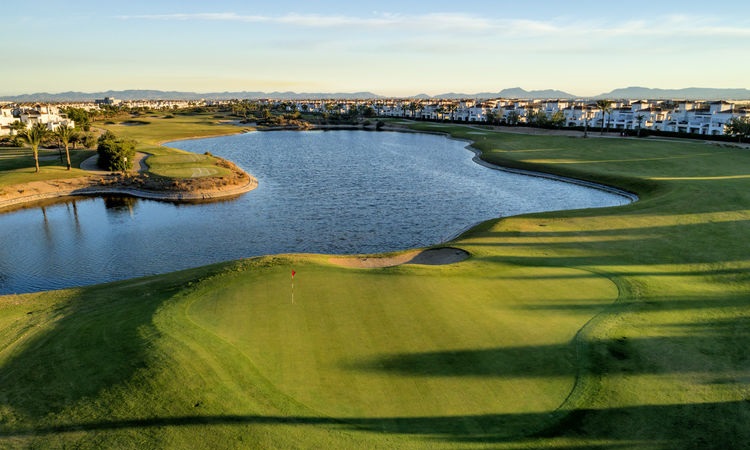Mar Menor: lagune, modderbaden en golfresorts